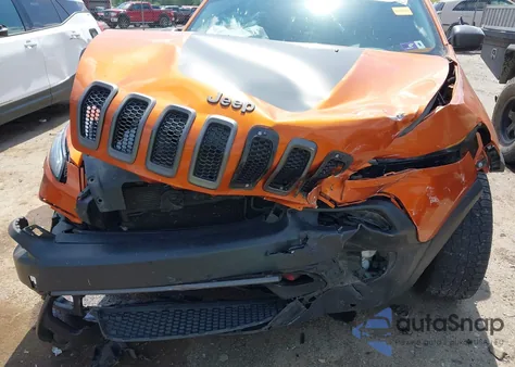 2016 Jeep Cherokee Trailhawk from USA, damaged, VIN 1C4PJMBS2GW253278